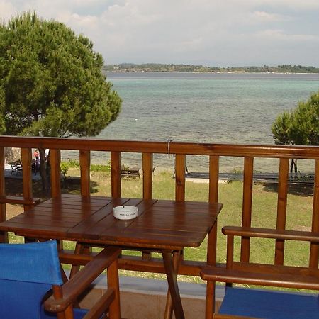 Studios Efi Beach Вурвуру Екстер'єр фото
