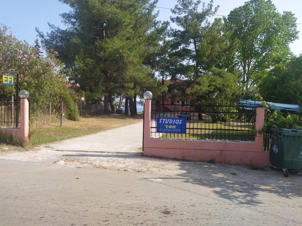 Studios Efi Beach Вурвуру Екстер'єр фото