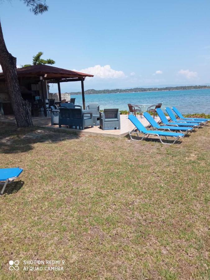 Studios Efi Beach Вурвуру Екстер'єр фото