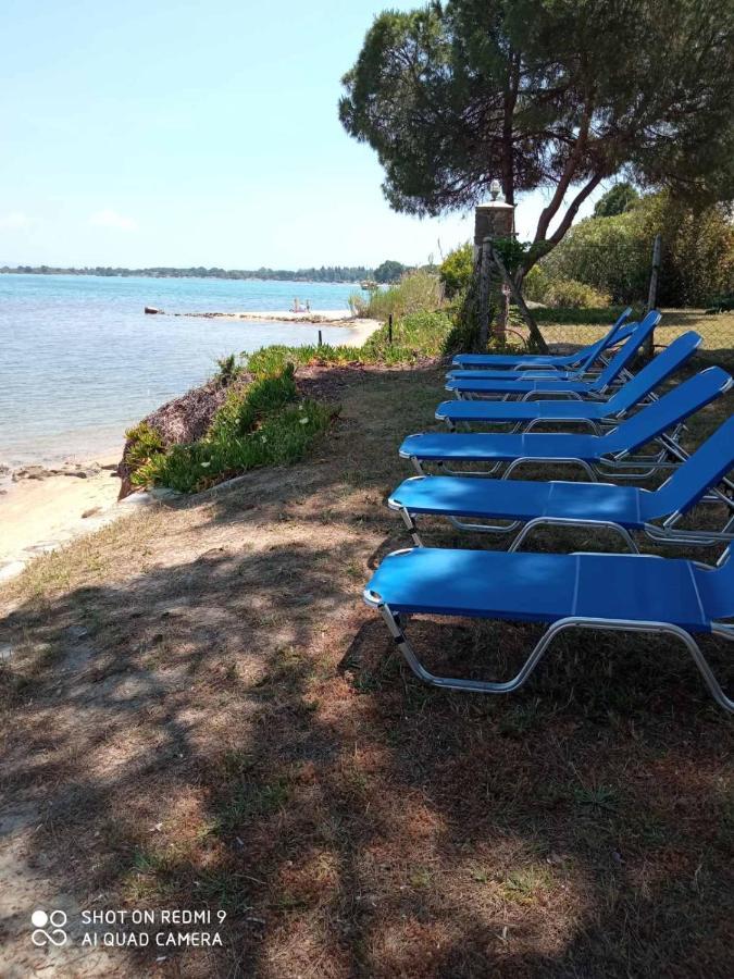 Studios Efi Beach Вурвуру Екстер'єр фото