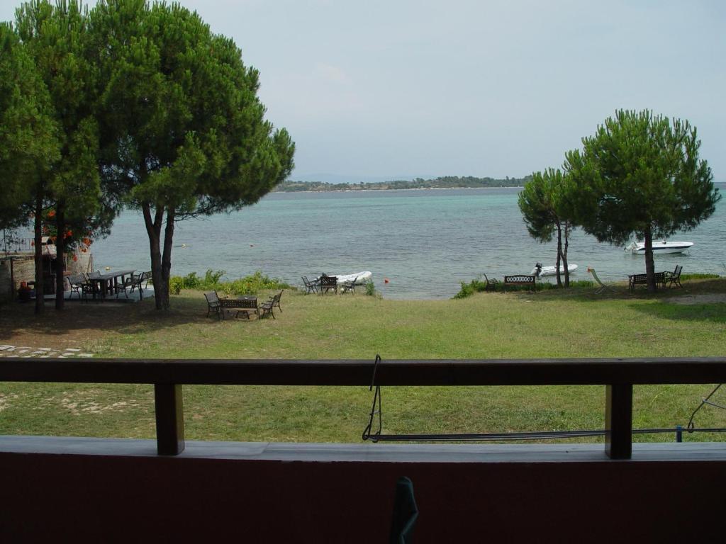 Studios Efi Beach Вурвуру Номер фото